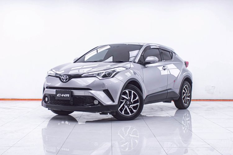 รถ Toyota C-HR 1.8 Mid สี เทา