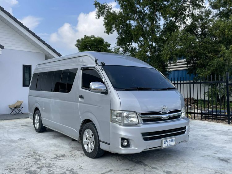 Toyota Commuter 2012 2.5 Van ดีเซล ไม่ติดแก๊ส เกียร์ธรรมดา เทา รูปที่ 3