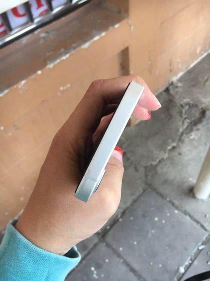 iPhone 16e 128GB รูปที่ 5