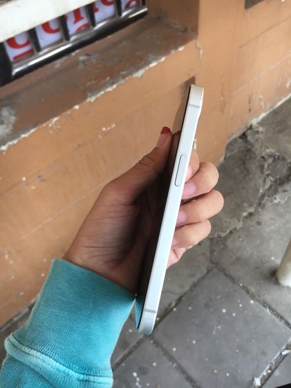 iPhone 16e 128GB รูปที่ 3