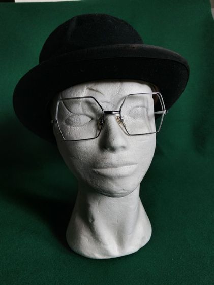 ขอขายกรอบแว่นตาวินเทจหายากแบรนด์ Ted lapidus รุ่น T 407 Meridienne made in France แท้ ขนาด 52-16-135มม. วัตถุเป็นสแตนเลสชนิดเบา รูปที่ 2