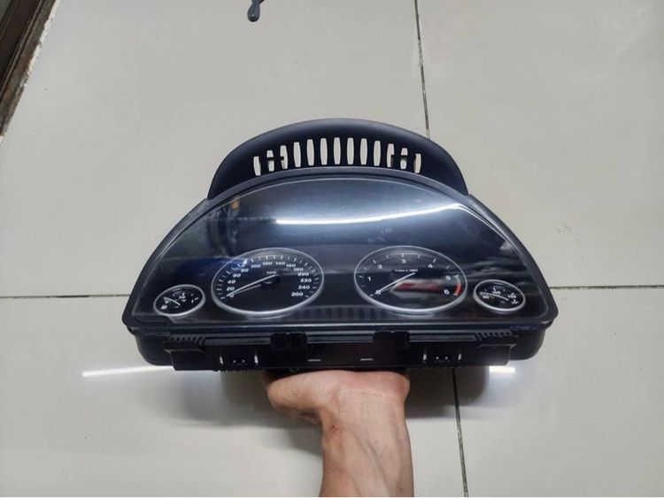 เรือนไมล์ BMW F10 รูปที่ 11