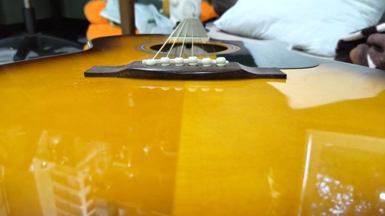 อื่นๆ ขายกีต้าร์โปร่งไฟฟ้า