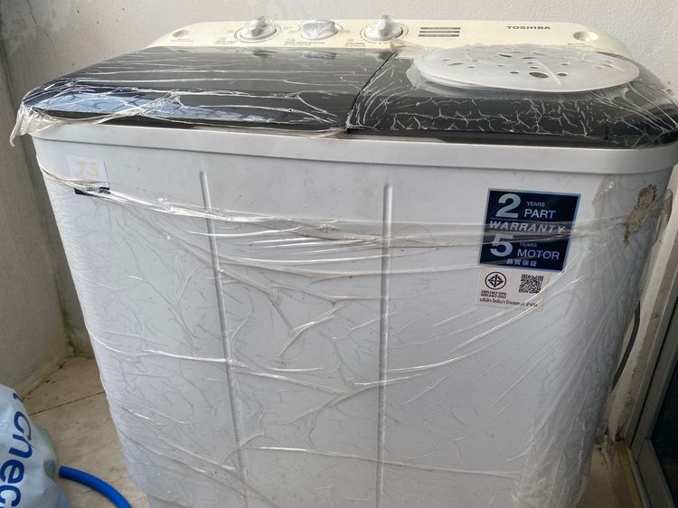 ขายถูกครับ  TOSHIBA พลาสติก ยังไม่แกะเลย  รูปที่ 2