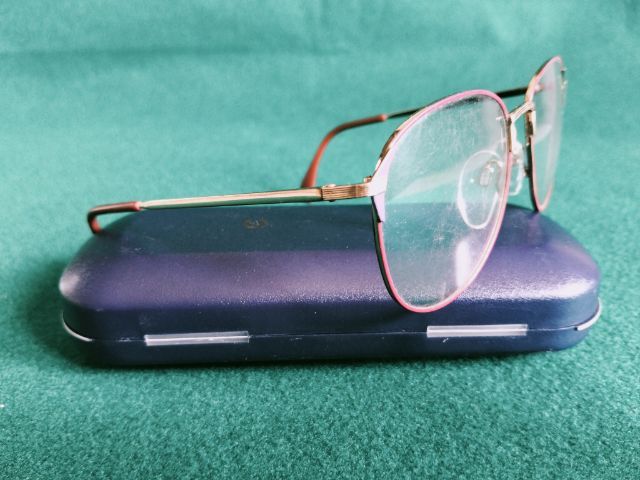 ขอขายกรอบแว่นตาหญิงวินเทจแบรนด์ Silhouette รุ่น M6087 V6053 made in Austria ขนาด 52-18-130มม. วัตถุเหมือนนาคสภาพไม่ผ่านการใช้งาน รูปที่ 6