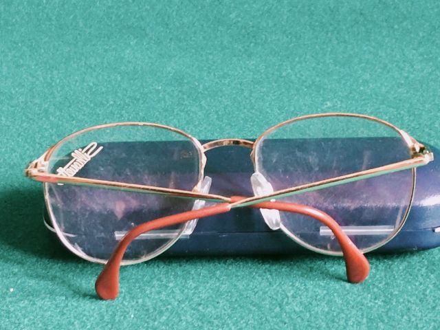 ขอขายกรอบแว่นตาหญิงวินเทจแบรนด์ Silhouette รุ่น M6087 V6053 made in Austria ขนาด 52-18-130มม. วัตถุเหมือนนาคสภาพไม่ผ่านการใช้งาน รูปที่ 12