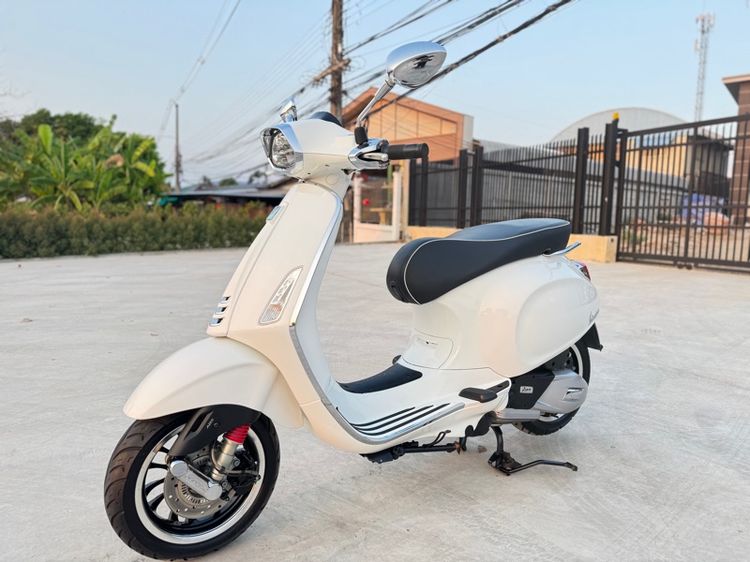 2023 vespa sprint 150 i get ABS