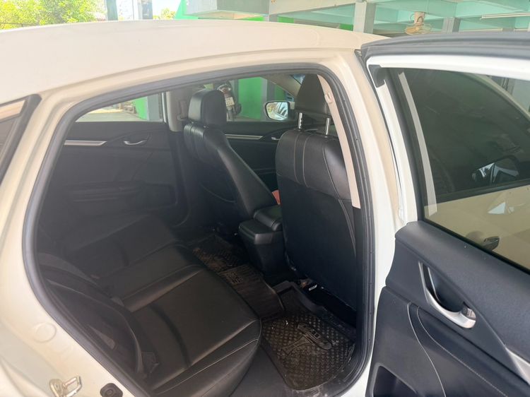 Honda Civic 2017 1.8 EL i-VTEC Sedan เบนซิน ไม่ติดแก๊ส เกียร์อัตโนมัติ ขาว รูปที่ 4