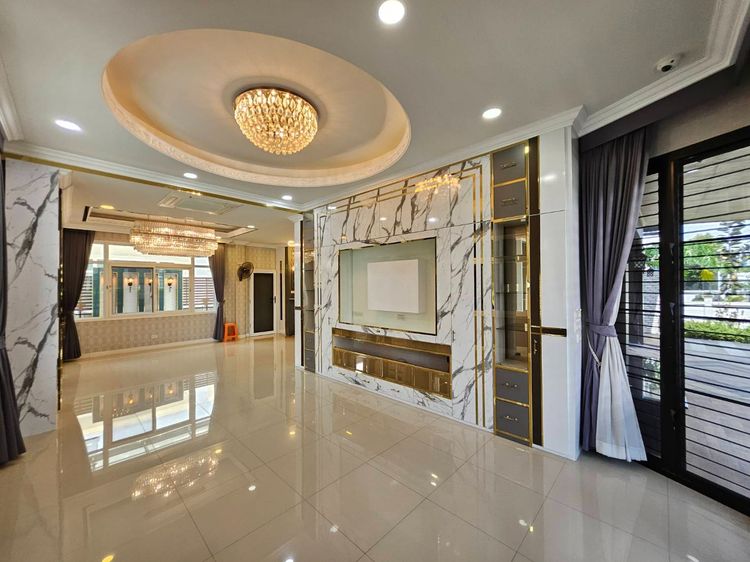 อื่นๆ มีบางส่วน 2017 บ้านไซส์ XL 5 นอน หลังหัวมุม ตกแต่งหรู Built-in ทั้งหลัง (คุณาลัย เวสต์เกต)