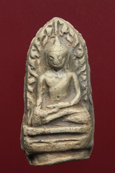 พระรอดลำพูนสวยๆค่ะเก่าค่ะ