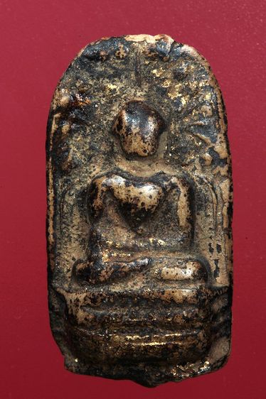 พระคงลำพูนสวยๆค่ะเก่าค่ะ