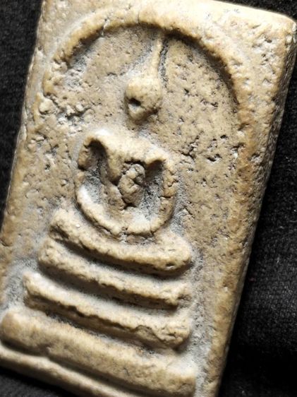 พระสมเด็จเนื้อสวยๆใส่กรอบพร้อมห้อยครับ รูปที่ 12