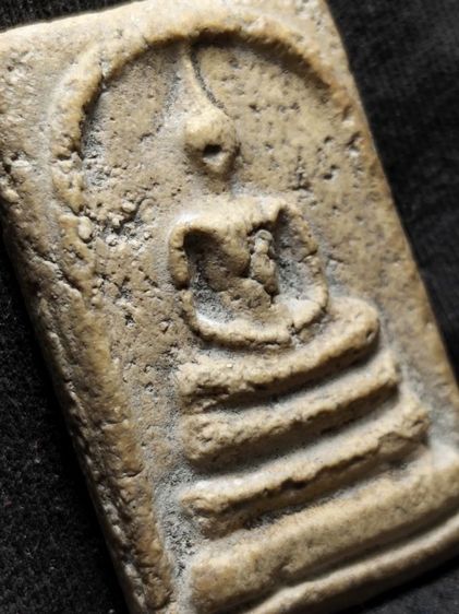 พระสมเด็จเนื้อสวยๆใส่กรอบพร้อมห้อยครับ รูปที่ 11