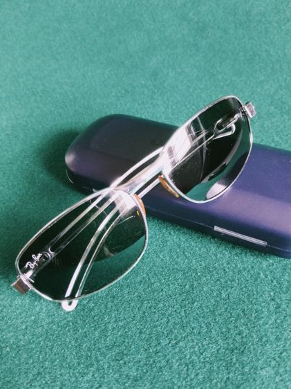 ขอขายแว่นกันแดดวินเทจยุค 90 แบรนด์ Rayban ทรงรียาว ปั้ม RB งาน Italy กระจกสีจะออกเขียวเย็นตาเป็นชนิดแก้วสภาพยังใหม่วัตถุเป็นชนิดสแตนเลส รูปที่ 9