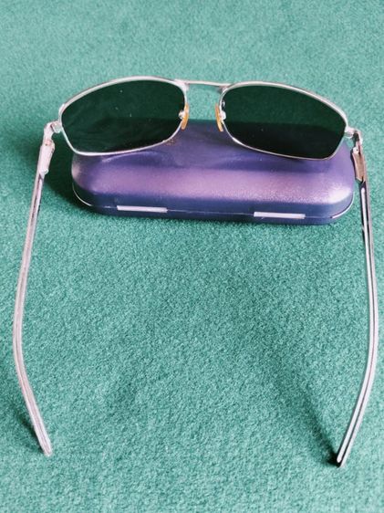 ขอขายแว่นกันแดดวินเทจยุค 90 แบรนด์ Rayban ทรงรียาว ปั้ม RB งาน Italy กระจกสีจะออกเขียวเย็นตาเป็นชนิดแก้วสภาพยังใหม่วัตถุเป็นชนิดสแตนเลส รูปที่ 7