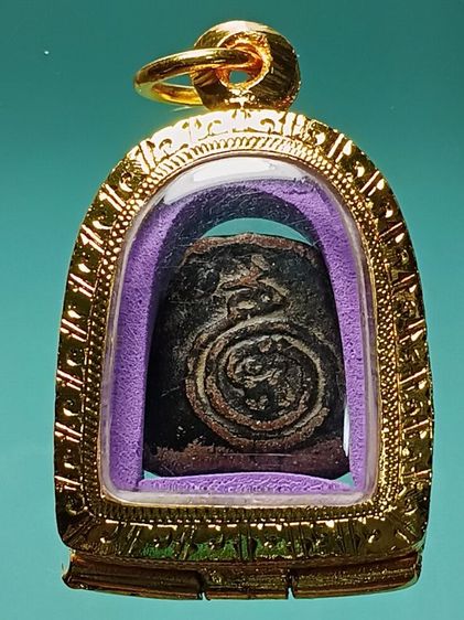 พระปิดตาเนื้อผงคลุกรัก หลวงปู่ภู่ วัดนอก จ.ชลบุรี รุ่นเเรก สภาพสวย เนื้อจัดเก่า พระมรดกเก็บเก่า ได้เหมาจากบ้านเก่าแถวย่านพานทอง เเบ่งปันมา รูปที่ 2