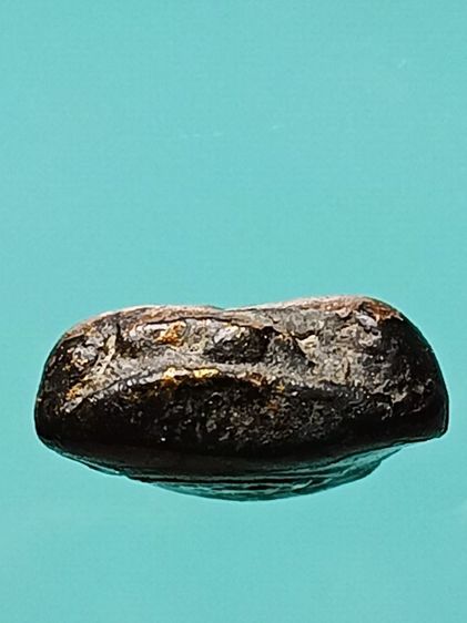 พระปิดตาเนื้อผงคลุกรัก หลวงปู่ภู่ วัดนอก จ.ชลบุรี รุ่นเเรก สภาพสวย เนื้อจัดเก่า พระมรดกเก็บเก่า ได้เหมาจากบ้านเก่าแถวย่านพานทอง เเบ่งปันมา รูปที่ 7