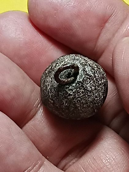 ลูกสะกด หลวงพ่อไล้ วัดเขายี่สาร รุ่นเเรก จ.สมุทรสงคราม สภาพสวยมาก ไม่ผ่านการใช้ พบน้อย หาชมยาก น่าใช้มากครับ รูปที่ 18