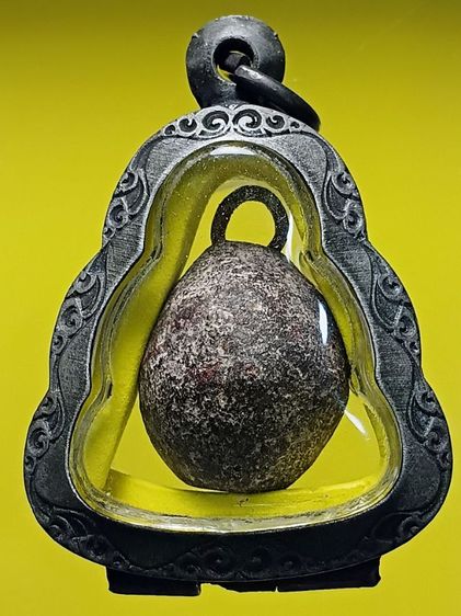 ลูกสะกด หลวงพ่อไล้ วัดเขายี่สาร รุ่นเเรก จ.สมุทรสงคราม สภาพสวยมาก ไม่ผ่านการใช้ พบน้อย หาชมยาก น่าใช้มากครับ รูปที่ 2