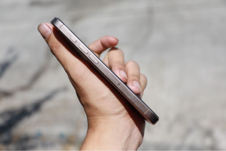 iPhone 16 Pro 128GB สีทะเลทราย (Desert Titanium) เครื่องศูนย์ไทย 🇹🇭 รูปที่ 2