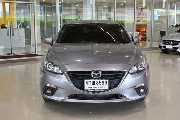 รถ Mazda Mazda3 2.0 S Sports สี บรอนซ์เงิน