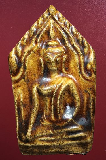 พระกรุขุนแผนเคลือบสวยๆค่ะเก่าค่ะ