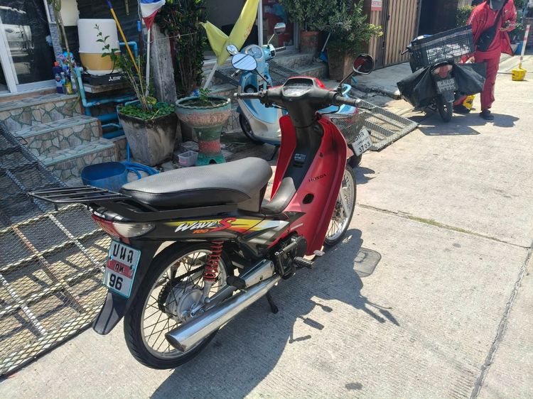 🛵ยังไงก็ขาย WAVE100 ปี 46(งดต่อ ขายตามสภาพ) เครื่องดี สีสวย สตาร์ทเท้า รถบ้านพร้อมใช้งาน เปลี่ยนน้ำมันเครื่องฟรี ไม่มีส่งฟรี รูปที่ 7