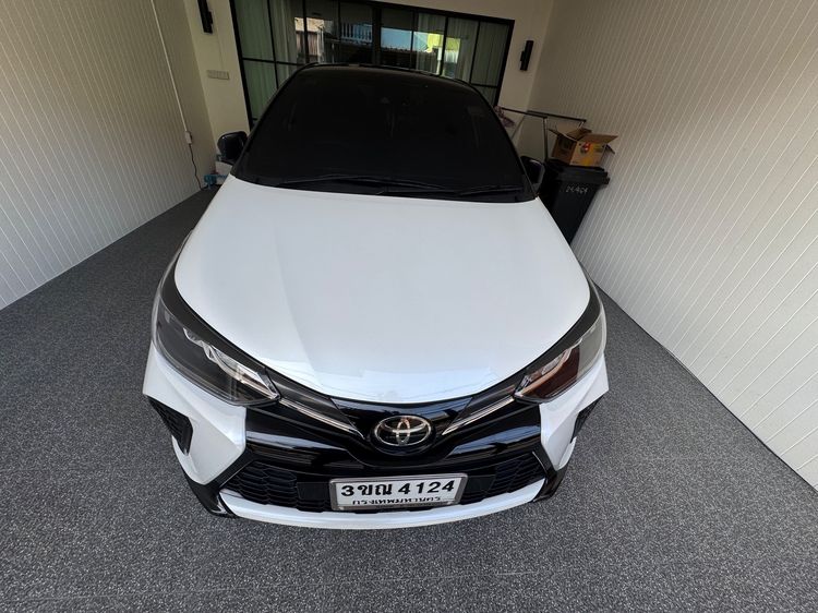Toyota Yaris 2022 1.2 Sport Premium Sedan เบนซิน ไม่ติดแก๊ส เกียร์อัตโนมัติ ขาว รูปที่ 3