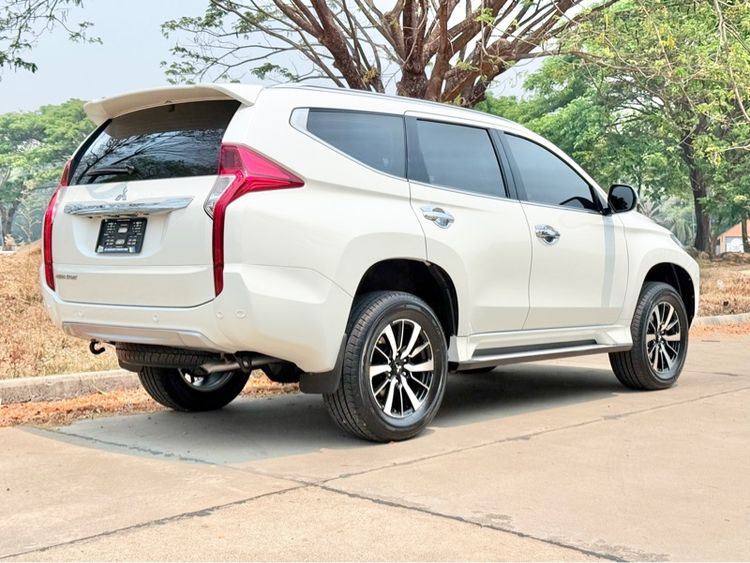 Mitsubishi Pajero Sport 2017 2.4 GT Premium Utility-car ดีเซล เกียร์อัตโนมัติ ขาว รูปที่ 4