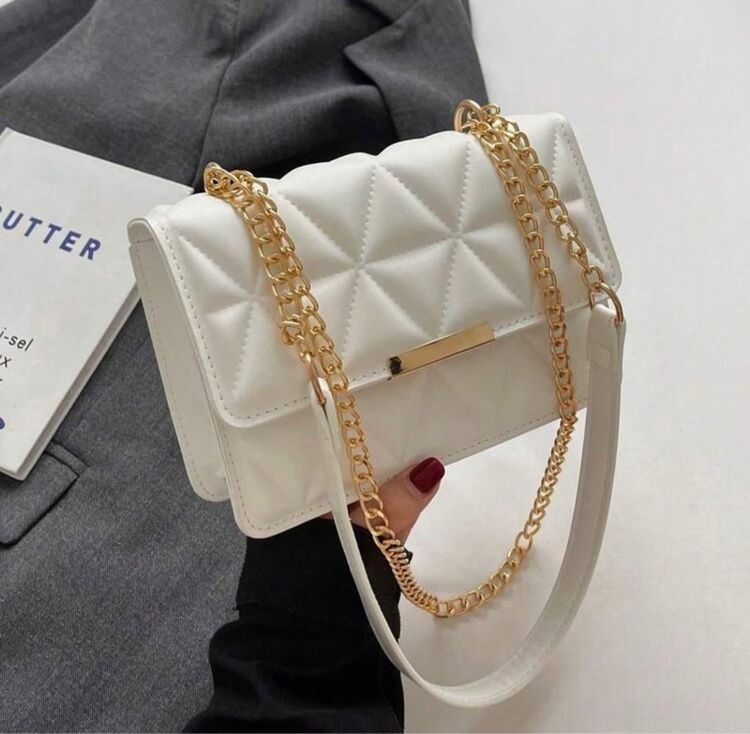 กระเป๋า