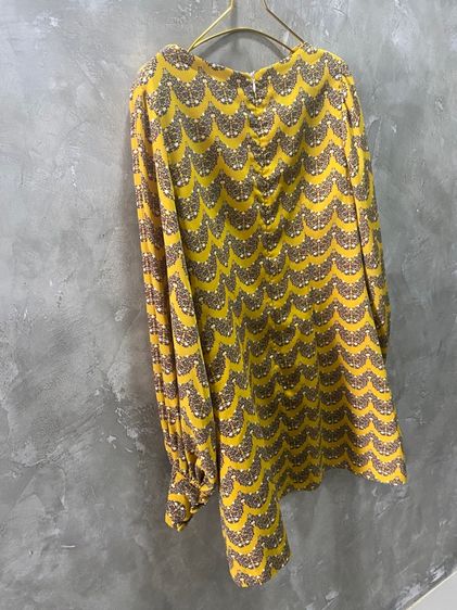 ชุดเดรสสั้น ลายสวย สีเหลือง รูปที่ 3