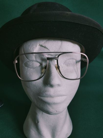 อื่นๆ แว่นตากันแดด ขอขายกรอบแว่นตาวินเทจจากแบรนด์ Atrio รุ่น a 329 col 231 made in Germany ขนาด 56-18-135มม.ทรง Aviator วัตถุคล้าย titanium น้ำหนักเบา