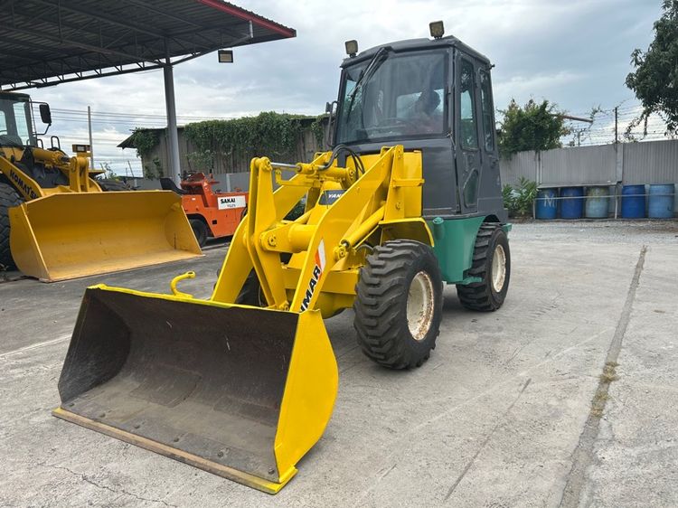 รถตักล้อยาง YANMAR รุ่น V3-2 บุ้งกี๋ 0.4 คิว  รถเก่านอกนำเข้า รูปที่ 4