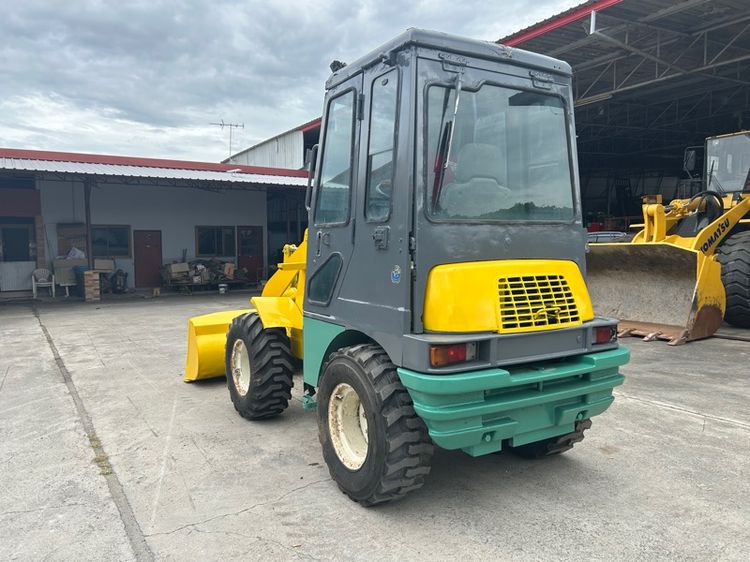 รถตักล้อยาง YANMAR รุ่น V3-2 บุ้งกี๋ 0.4 คิว  รถเก่านอกนำเข้า รูปที่ 10