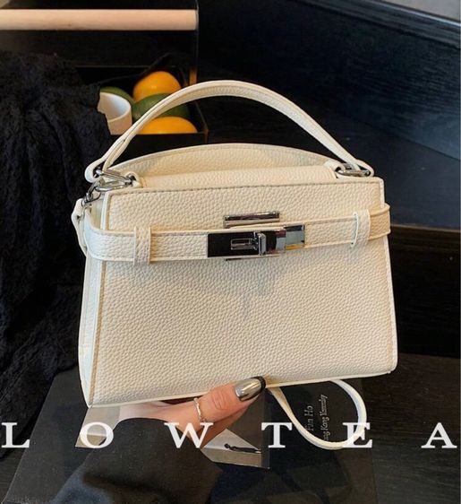 กระเป๋าถือ