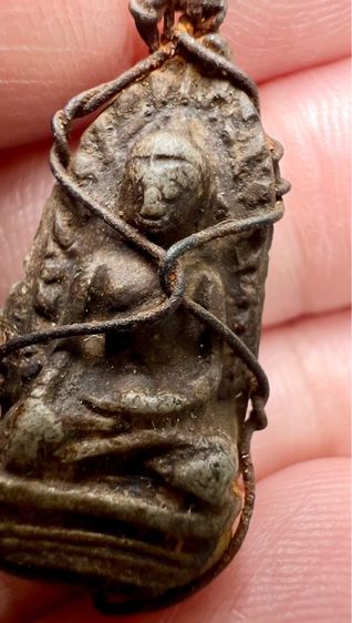 พระรอด วัดมหาวัน พิมพ์ใหญ่  รูปที่ 7