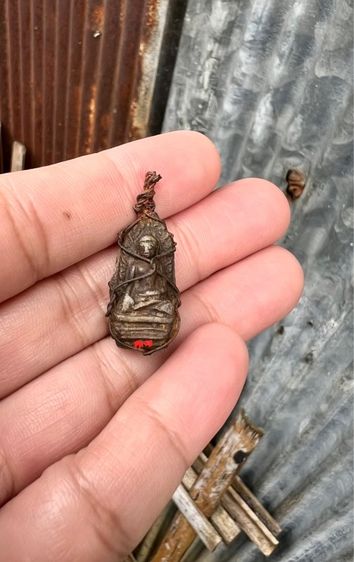 พระรอด วัดมหาวัน พิมพ์ใหญ่  รูปที่ 2