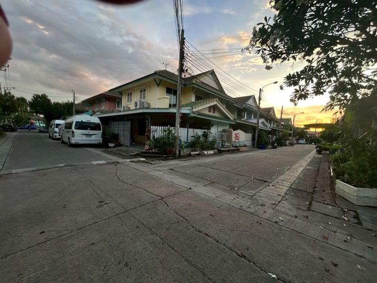 ขาย พฤกษา ริมคลอง 3 บางบัวทอง หลังมุม 25.5 ตรว 1.7 ลบ