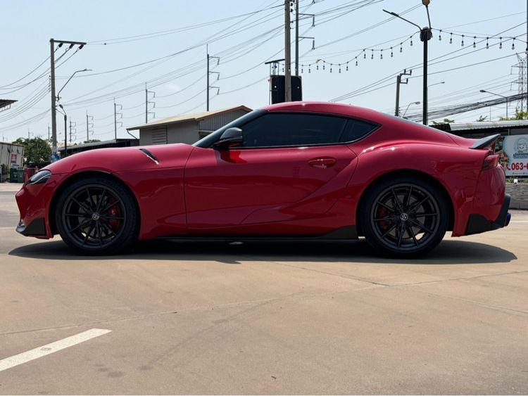 Toyota Supra 2024 3.0 GR Sedan เบนซิน เกียร์ธรรมดา แดง รูปที่ 3