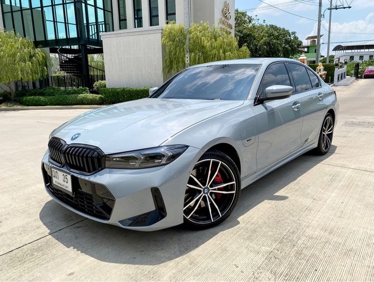 BMW Series 3 2023 330e Sedan เบนซิน ไม่ติดแก๊ส เกียร์อัตโนมัติ เทา รูปที่ 2