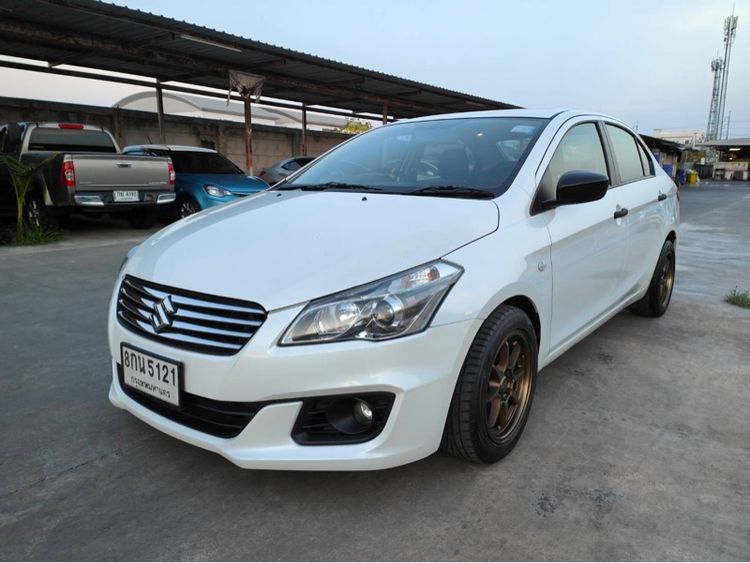 รถ Suzuki Ciaz 1.2 GA สี ขาว