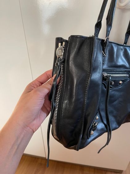 กระเป๋าหนังแท้ รูปที่ 4