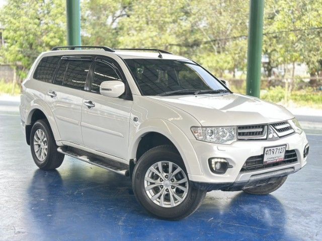 รถ Mitsubishi Pajero Sport 2.5 GT สี ขาว