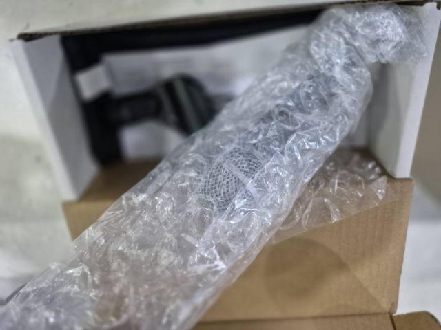 SHURE  SM58-LC
ของมหาจักรแท้  ของใหม่ ไม่เคยผ่านการใช้งาน 
ขายตัวละ  3500 บาท รูปที่ 8