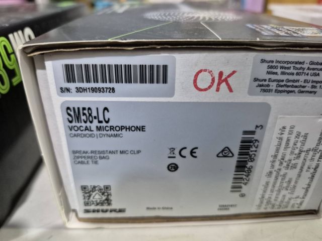 SHURE  SM58-LC
ของมหาจักรแท้  ของใหม่ ไม่เคยผ่านการใช้งาน 
ขายตัวละ  3500 บาท รูปที่ 7