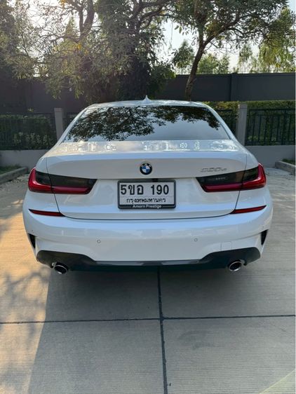 BMW Series 3 2020 330e Sedan เบนซิน เกียร์อัตโนมัติ ขาว รูปที่ 2