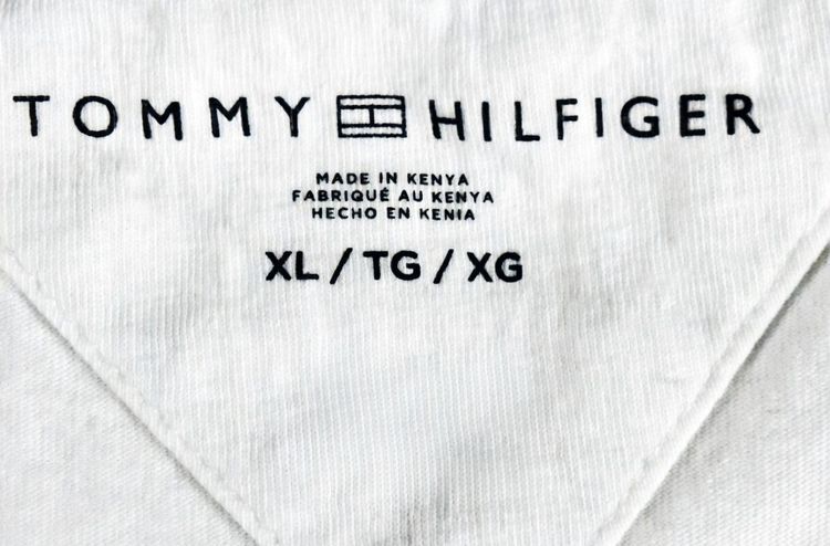Tommy Hilfiger Classic Flag Logo Crewneck T-Shirt รูปที่ 2
