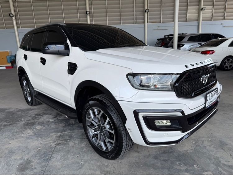 Ford Everest 2022 2.0 Titanium Plus Utility-car ดีเซล ไม่ติดแก๊ส เกียร์อัตโนมัติ ขาว