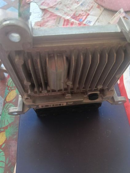 กล่อง ECUควบคุม รถ Benz E300 bluetec hybrid 2015