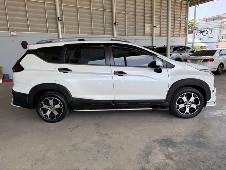 Mitsubishi Xpander 2022 1.5 Cross Utility-car เบนซิน ไม่ติดแก๊ส เกียร์อัตโนมัติ ขาว รูปที่ 4